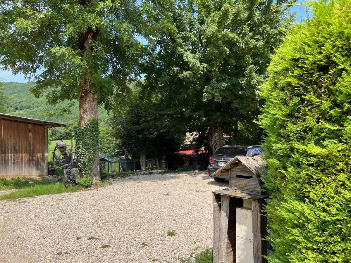 לינה וארוחת בוקר Saint-Rambert-en-Bugey Les Granges De L'Eblouaz מראה חיצוני תמונה